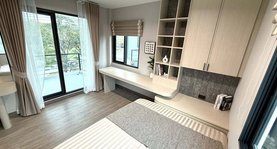 À louer 4 chambres maison à Bang Phli, Samut Prakan
