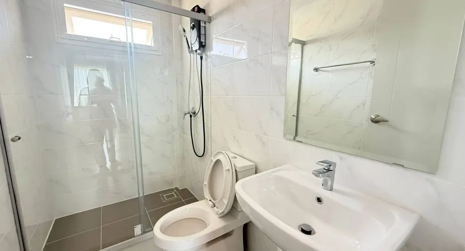 For rent 4 bedrooms house in Hang Dong, Chiang Mai