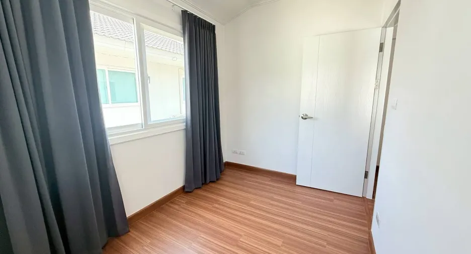 For rent 4 bedrooms house in Hang Dong, Chiang Mai