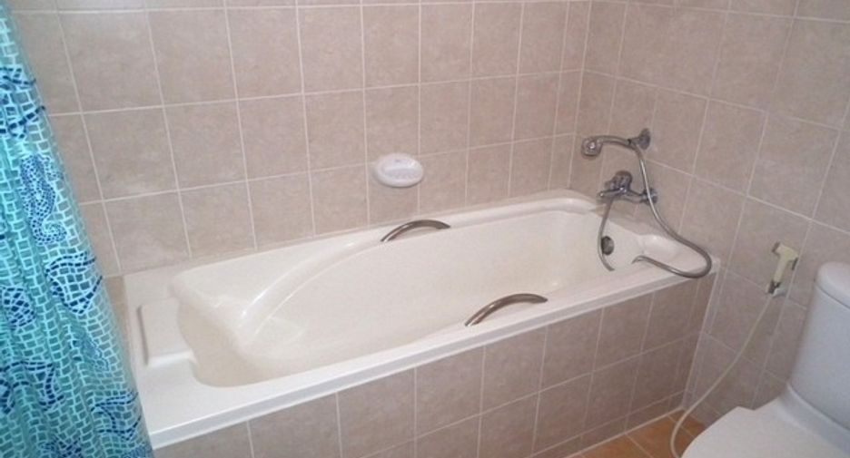 For rent 2 bedrooms condo in Bang Lamung, Chonburi