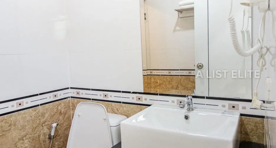 Haus zur Miete mit 8 Zimmer in Bang Lamung, Chonburi