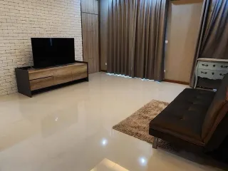 À louer 3 chambres condo à Watthana, Bangkok