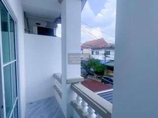For sale 2 bedrooms townhouse in Thanyaburi, Pathum Thani