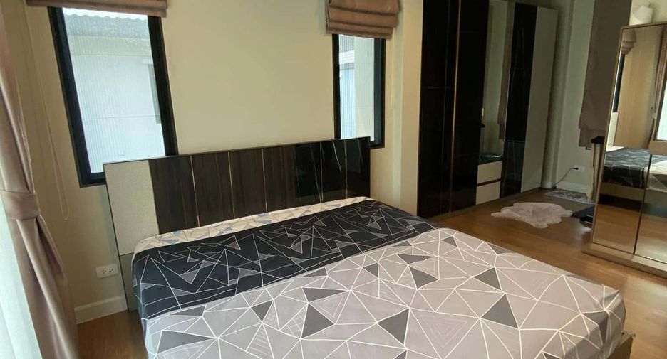 For sale 3 bedrooms house in Saphan Sung, Bangkok