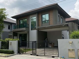 出售 3 卧室 独立屋 在 Saphan Sung, 曼谷