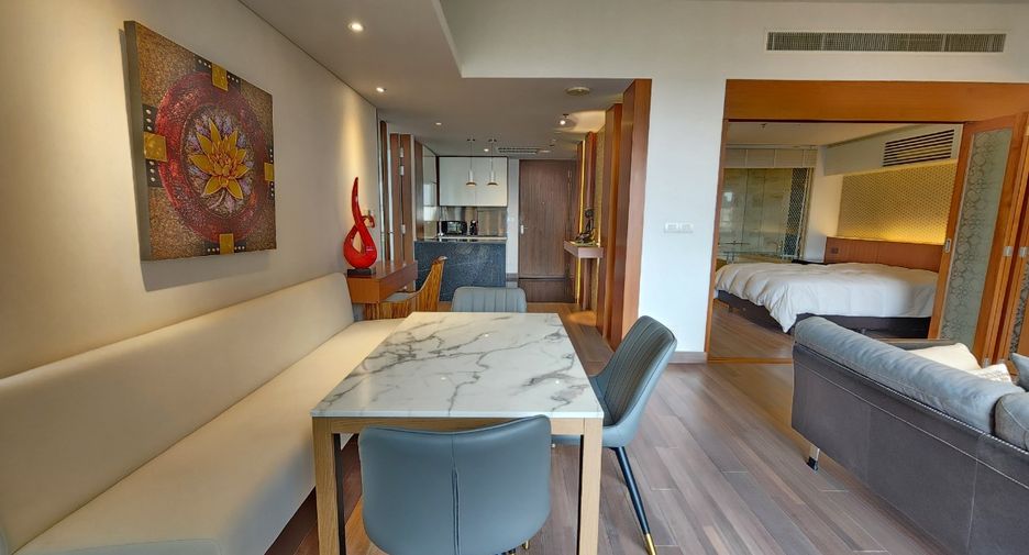 For rent 1 bed condo in Pathum Wan, Bangkok