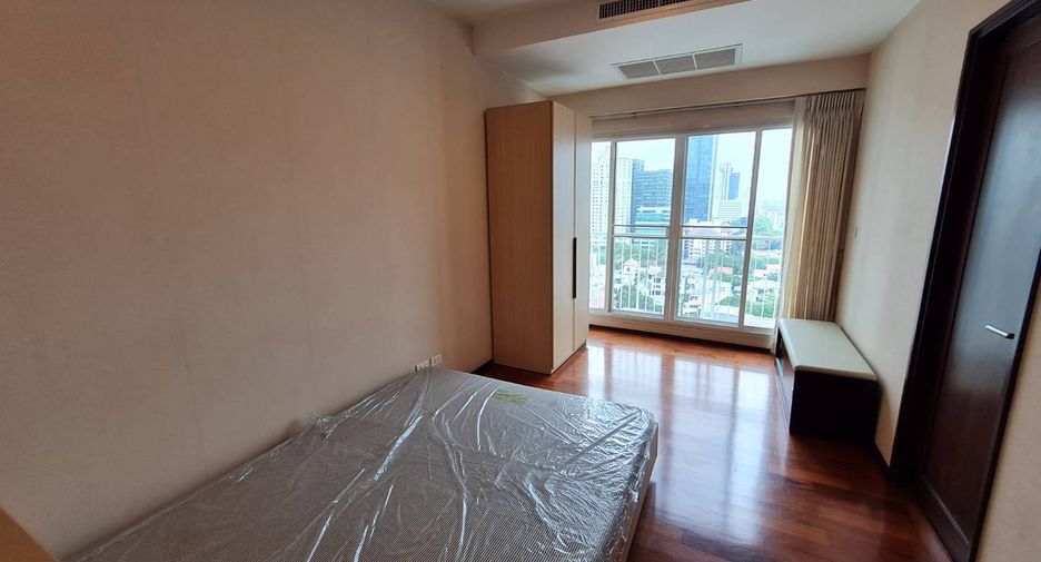 For rent 2 ベッドルーム condo in Watthana, Bangkok