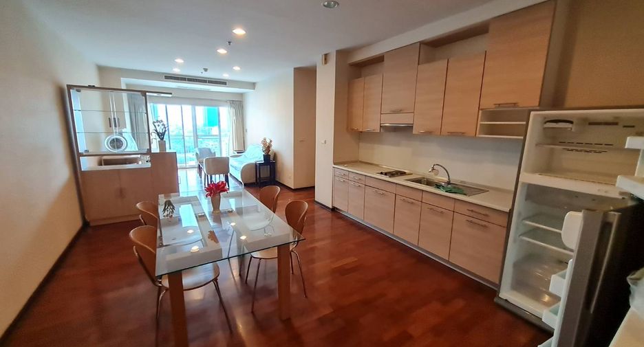 For rent 2 ベッドルーム condo in Watthana, Bangkok
