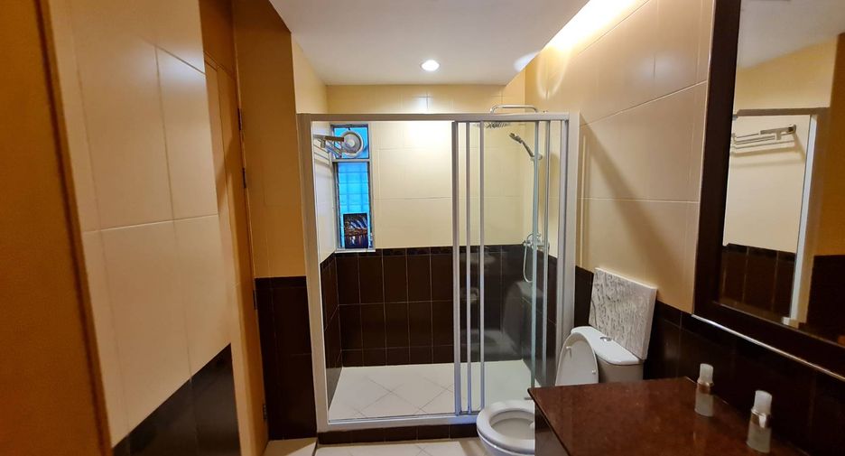 Wohnung zur Miete mit 2 Zimmer in Sathon, Bangkok