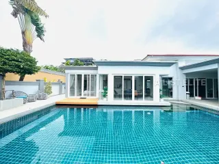 À louer 5 chambres maison à Bang Lamung, Chonburi