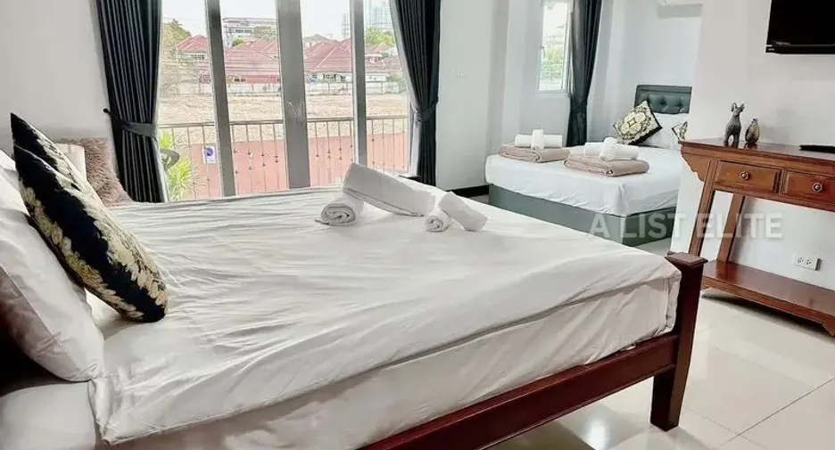 For rent 7 bedrooms house in Bang Lamung, Chonburi