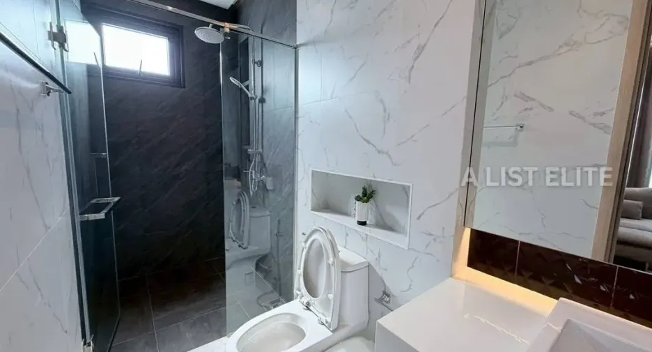 For rent 4 bedrooms house in Bang Lamung, Chonburi