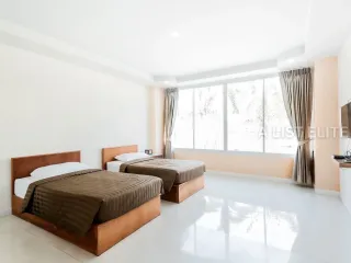À louer 8 chambres maison à Bang Lamung, Chonburi