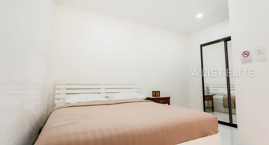 For rent 8 bedrooms house in Bang Lamung, Chonburi
