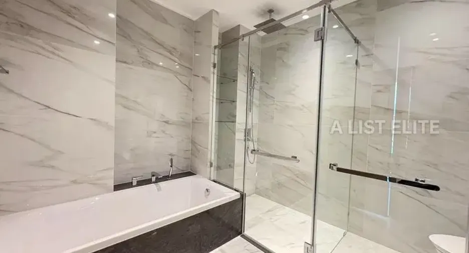 Condo en alquiler de 2 habitaciones en Sathon, Bangkok