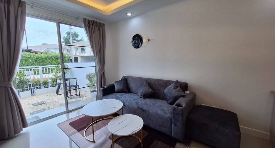 For rent 3 bedrooms townhouse in Mueang Chiang Mai, Chiang Mai