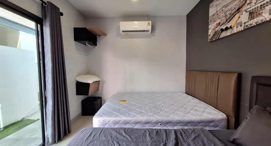 For rent 5 bedrooms villa in Hua Hin, Prachuap Khiri Khan