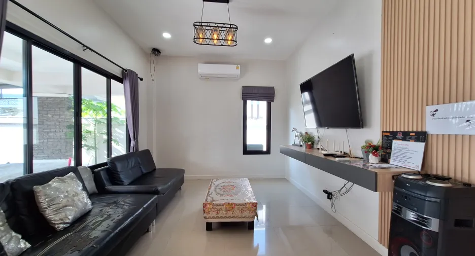 For rent 5 bedrooms villa in Hua Hin, Prachuap Khiri Khan
