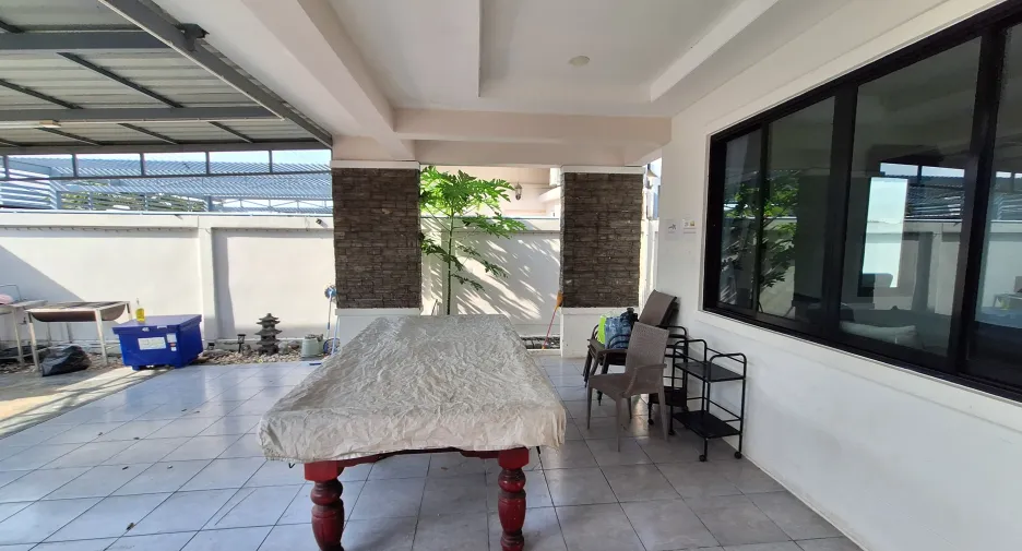 For rent 5 bedrooms villa in Hua Hin, Prachuap Khiri Khan