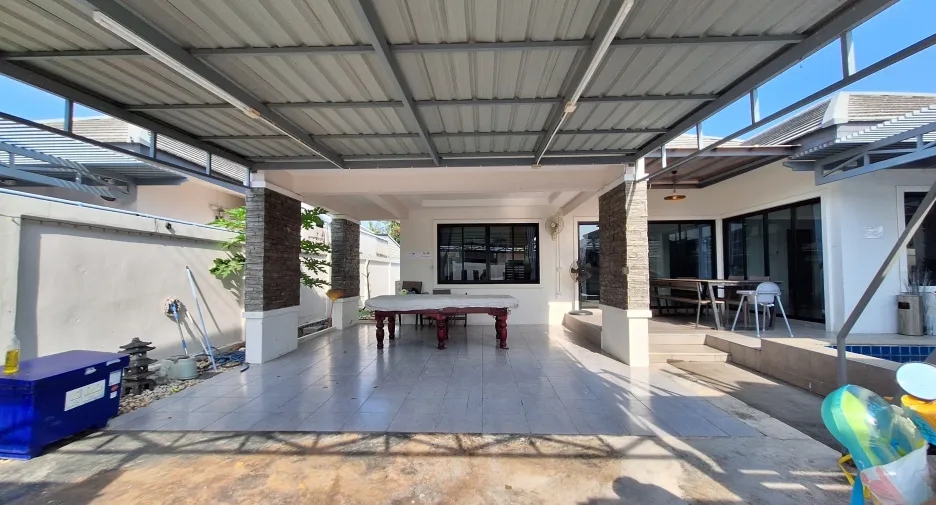 For rent 5 bedrooms villa in Hua Hin, Prachuap Khiri Khan
