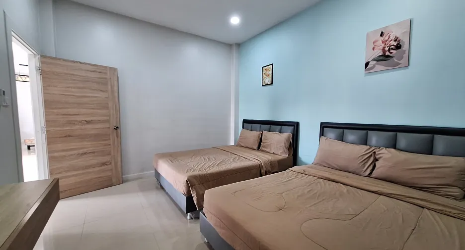 For rent 5 bedrooms villa in Hua Hin, Prachuap Khiri Khan
