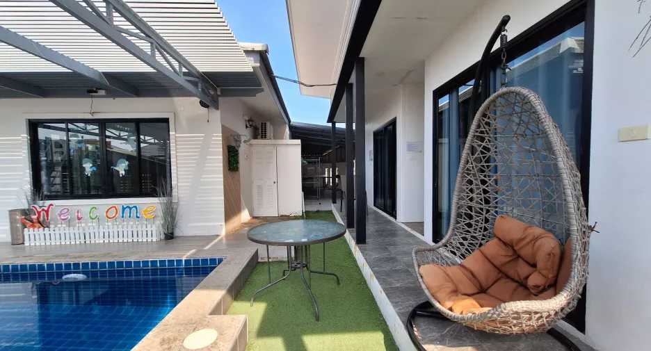 For rent 5 bedrooms villa in Hua Hin, Prachuap Khiri Khan