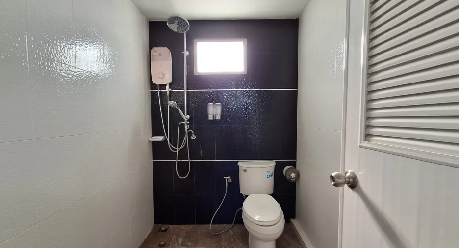For rent 5 bedrooms villa in Hua Hin, Prachuap Khiri Khan