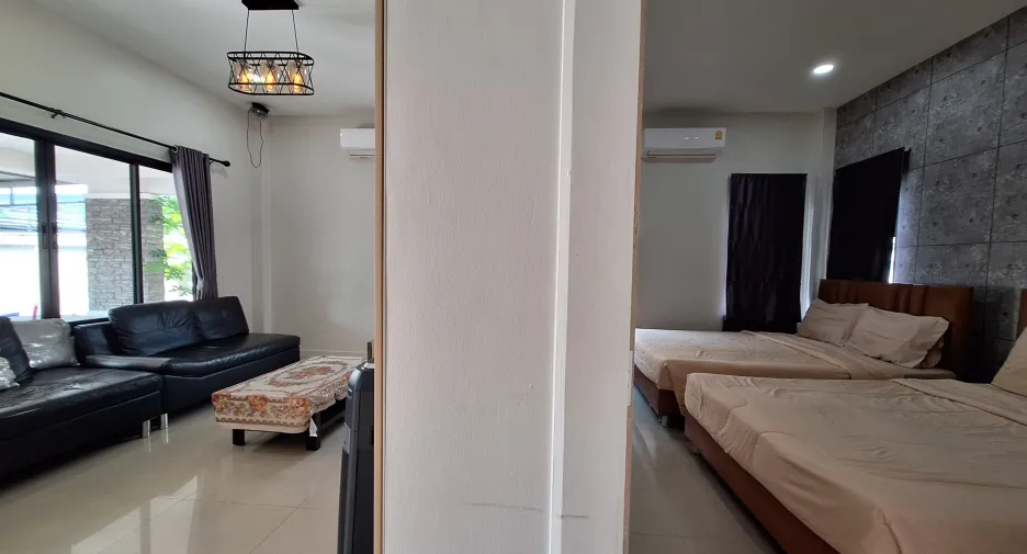 For rent 5 bedrooms villa in Hua Hin, Prachuap Khiri Khan