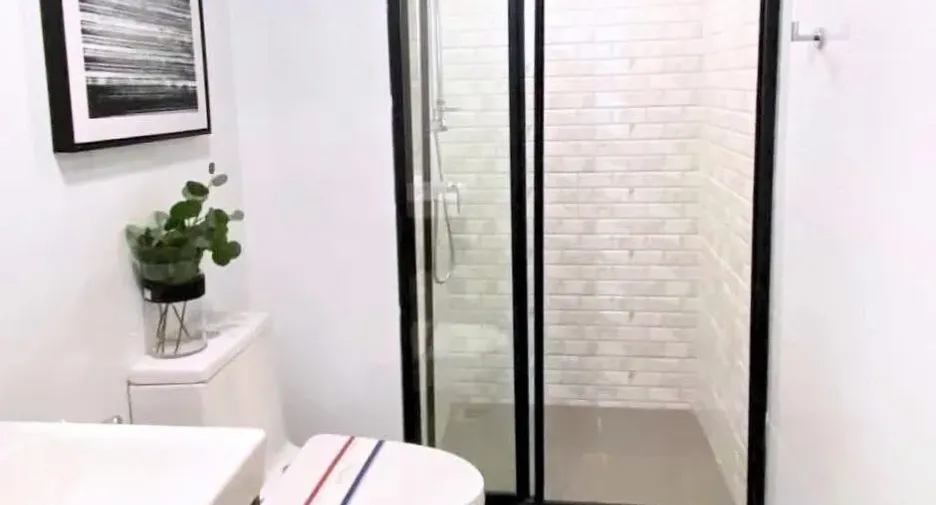 For rent 1 Beds condo in Mueang Pathum Thani, Pathum Thani