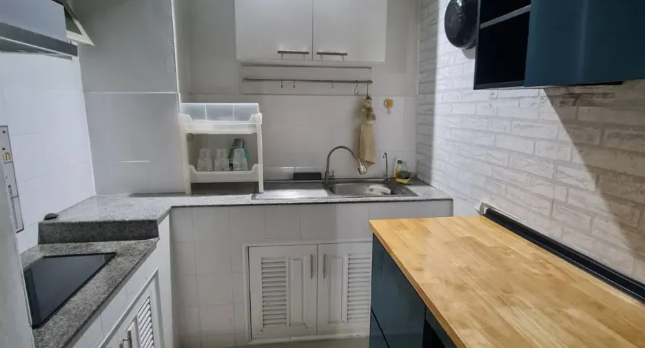 For rent 3 bedrooms townhouse in Pak Kret, Nonthaburi