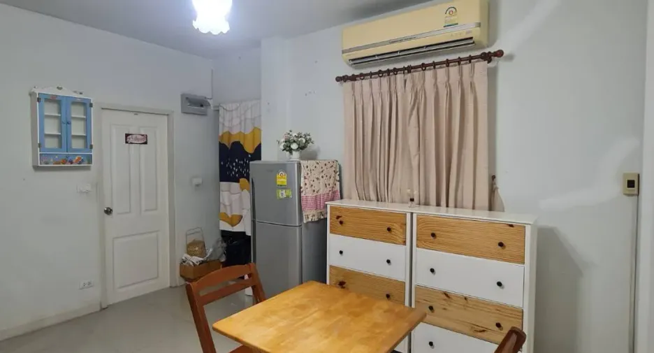 For rent 3 bedrooms townhouse in Pak Kret, Nonthaburi