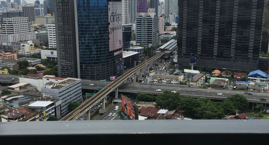 Condo en alquiler de 1 habitaciones en Sathon, Bangkok