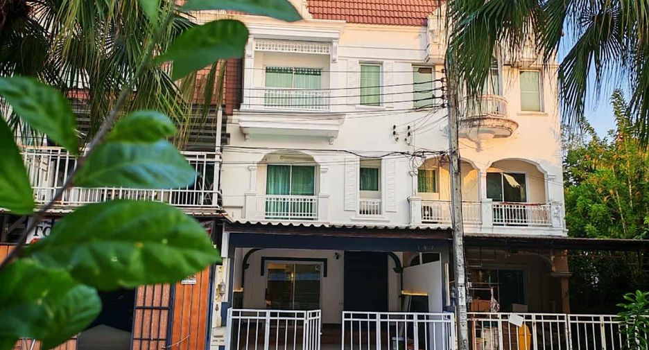 For rent 3 ベッドルーム house in Phasi Charoen, Bangkok