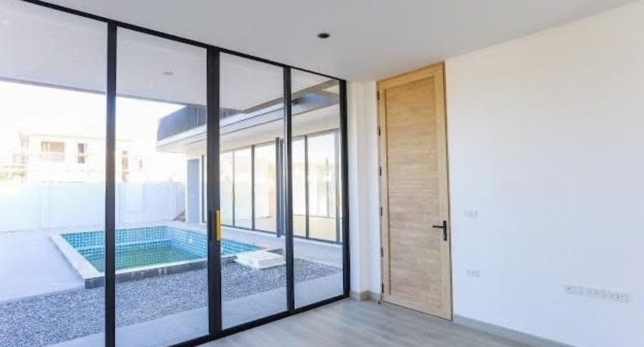 For sale 4 bedrooms villa in Doi Saket, Chiang Mai