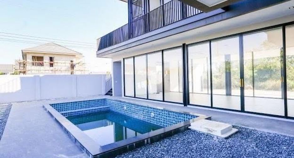 For sale 4 bedrooms villa in Doi Saket, Chiang Mai