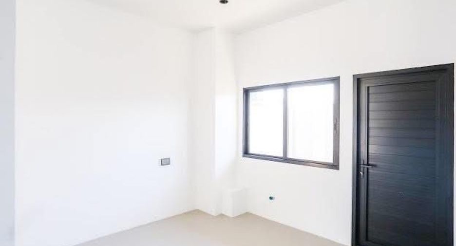 For sale 4 bedrooms villa in Doi Saket, Chiang Mai