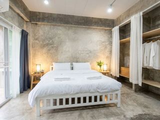 For sale 6 bedrooms house in Mueang Chiang Mai, Chiang Mai