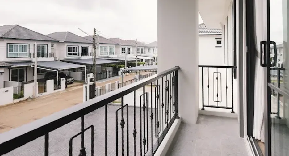 For sale 5 bedrooms house in San Sai, Chiang Mai