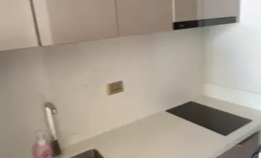 Wohnung zur Miete mit 2 Zimmer in Huai Khwang, Bangkok