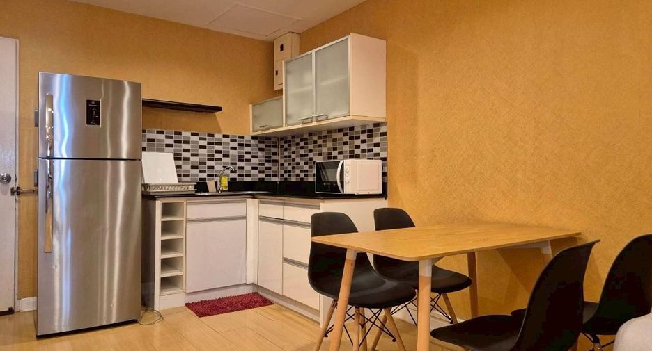 For rent 1 bed condo in Bang Rak, Bangkok