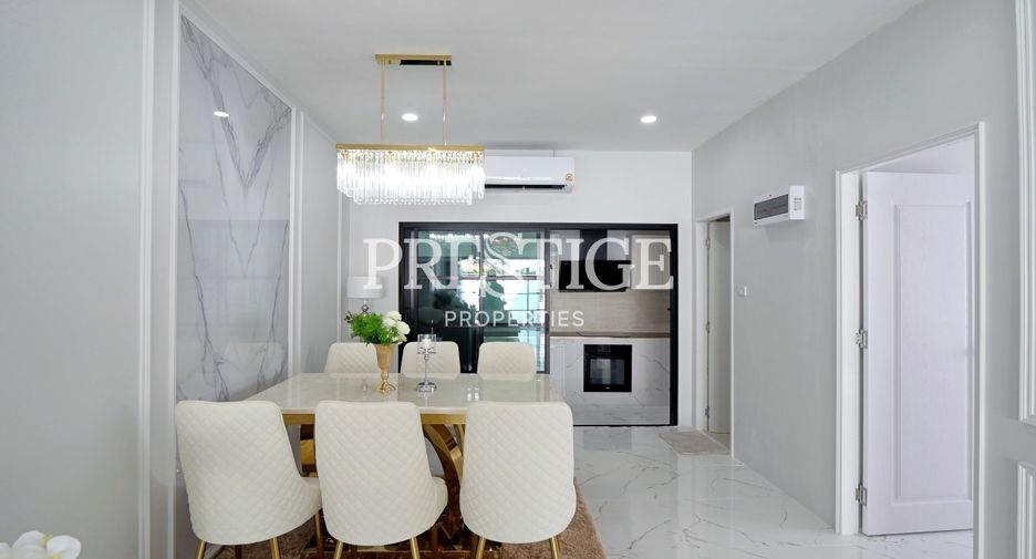 Casa en venta de 4 habitaciones en Bang Lamung, Chonburi