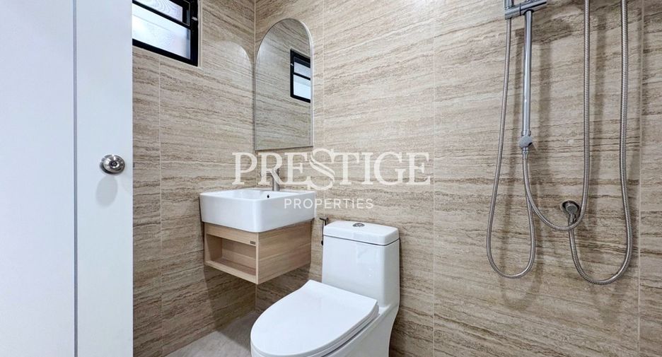 Casa en venta de 4 habitaciones en Bang Lamung, Chonburi