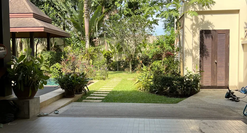 For sale and for rent 3 bedrooms villa in Mueang Phuket, Phuket