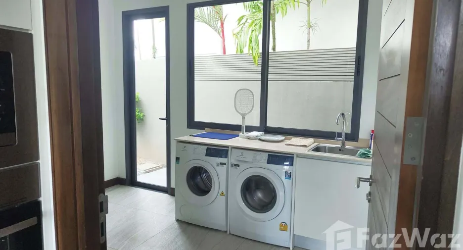 For rent 4 bedrooms villa in Thalang, Phuket