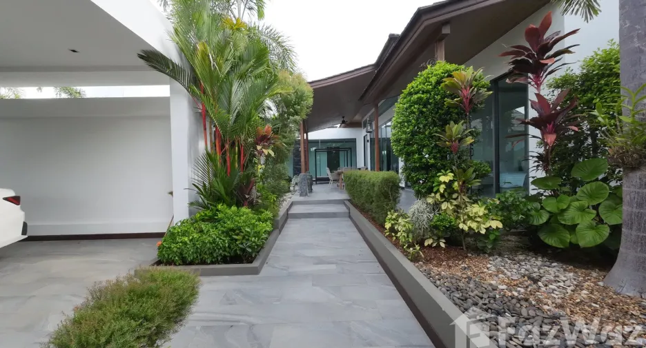 For rent 4 bedrooms villa in Thalang, Phuket