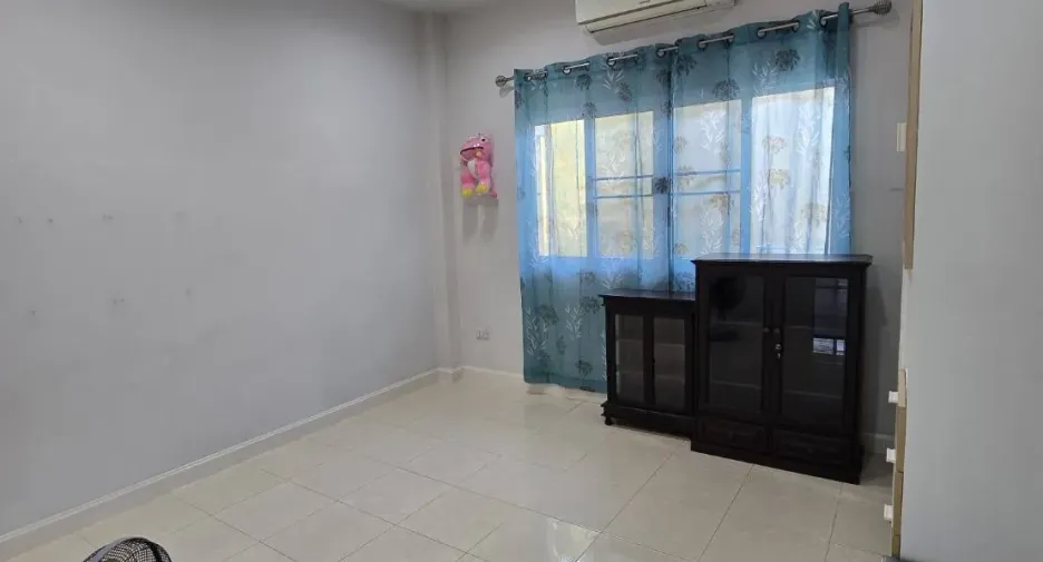 For rent 4 bedrooms house in Bang Lamung, Chonburi
