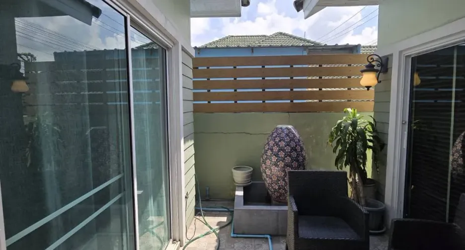 For rent 4 bedrooms house in Bang Lamung, Chonburi