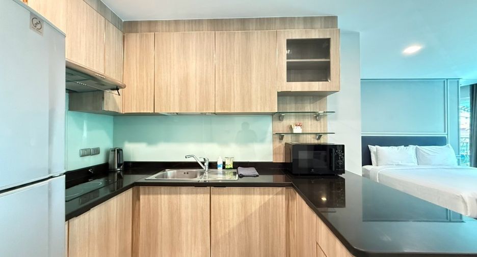 For rent studio condo in Watthana, Bangkok