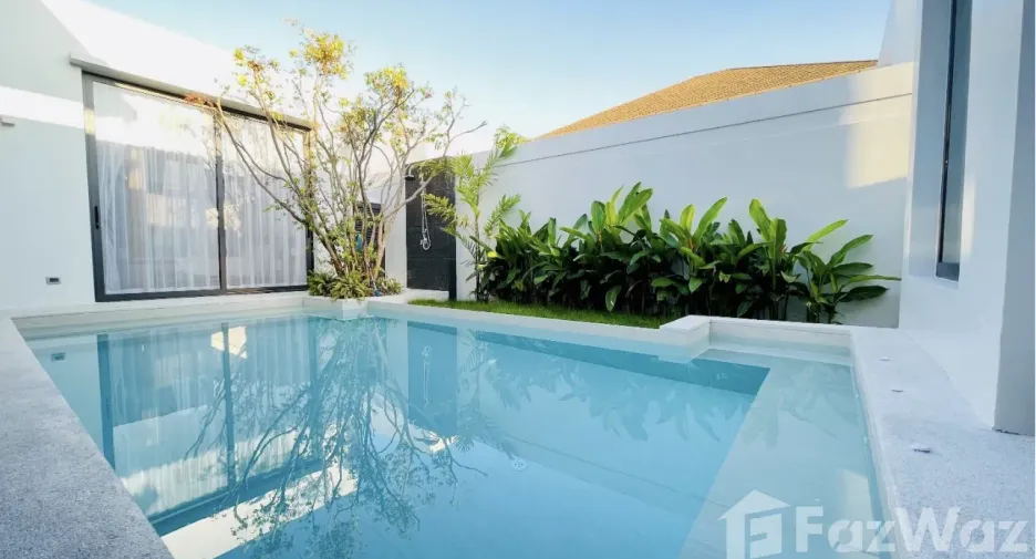 For rent 4 bedrooms villa in Mueang Phuket, Phuket