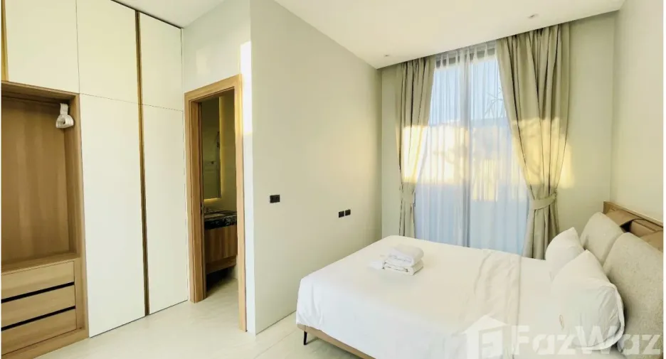 For rent 4 bedrooms villa in Mueang Phuket, Phuket